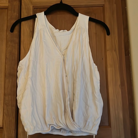Splendid Lucia Solid Surplice Tank S - Picture 3 of 4